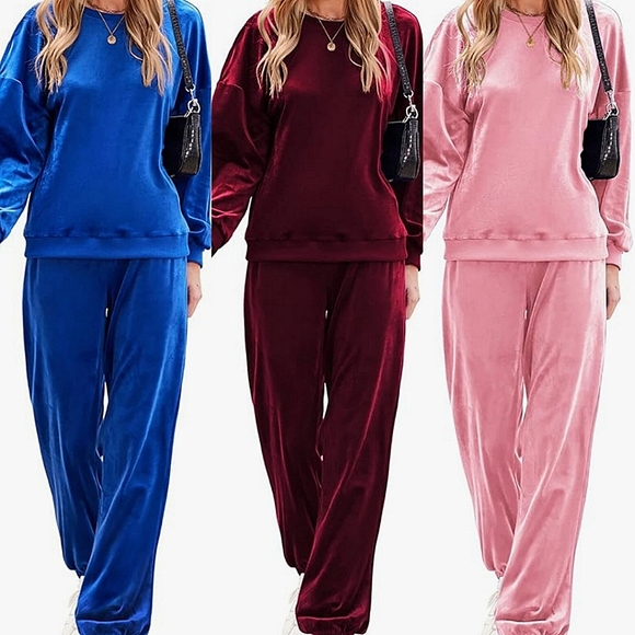 ☆Women's Velour Jogger Sweatsuits☆ - Picture 1 of 1
